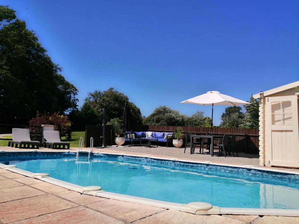 Bed and Breakfast La Grange Ancienne Montrollet Экстерьер фото